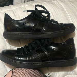 Authentic TOD’S Brand Low top Black Leather Sneakers (like new)